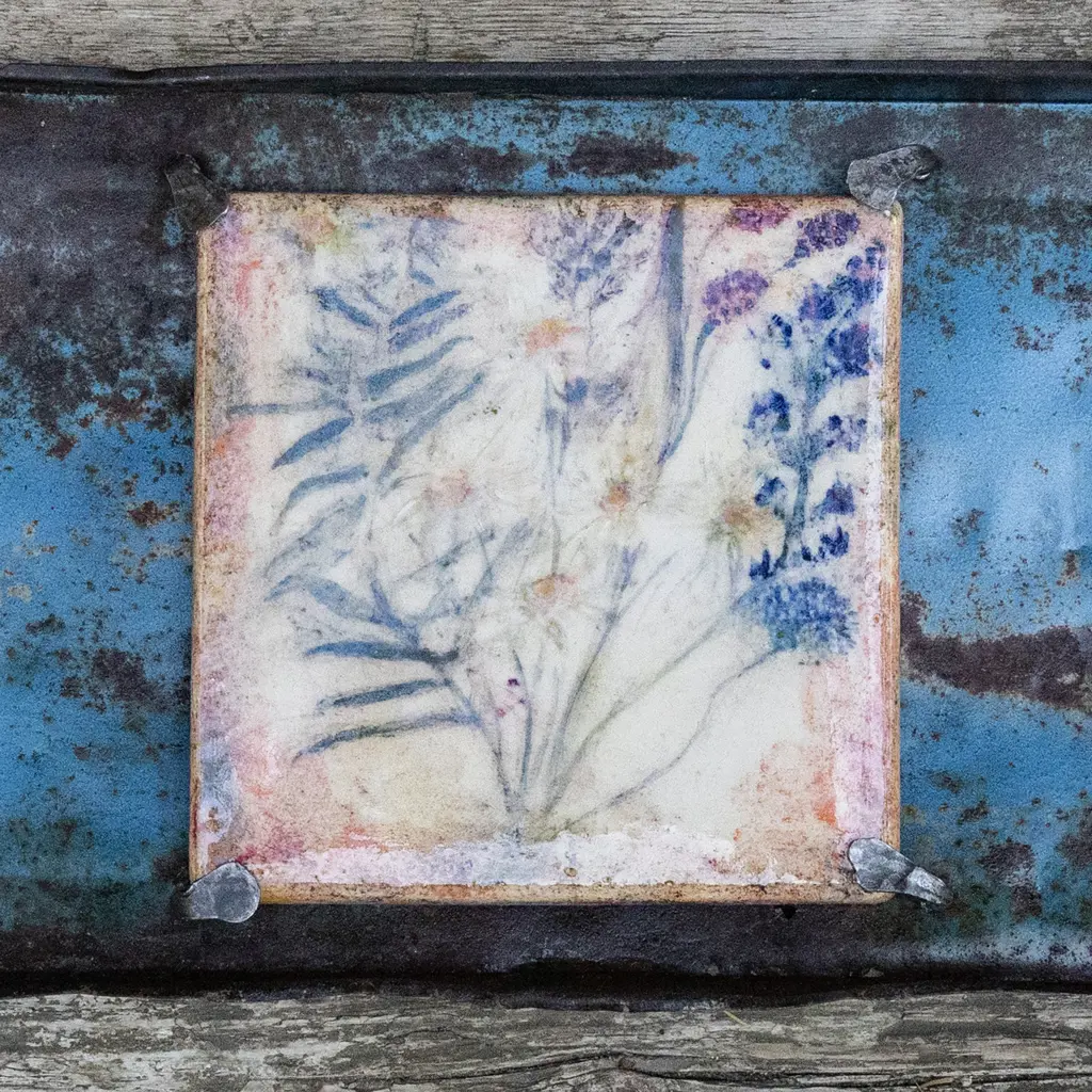 Fliese Mit Blauen Blumen